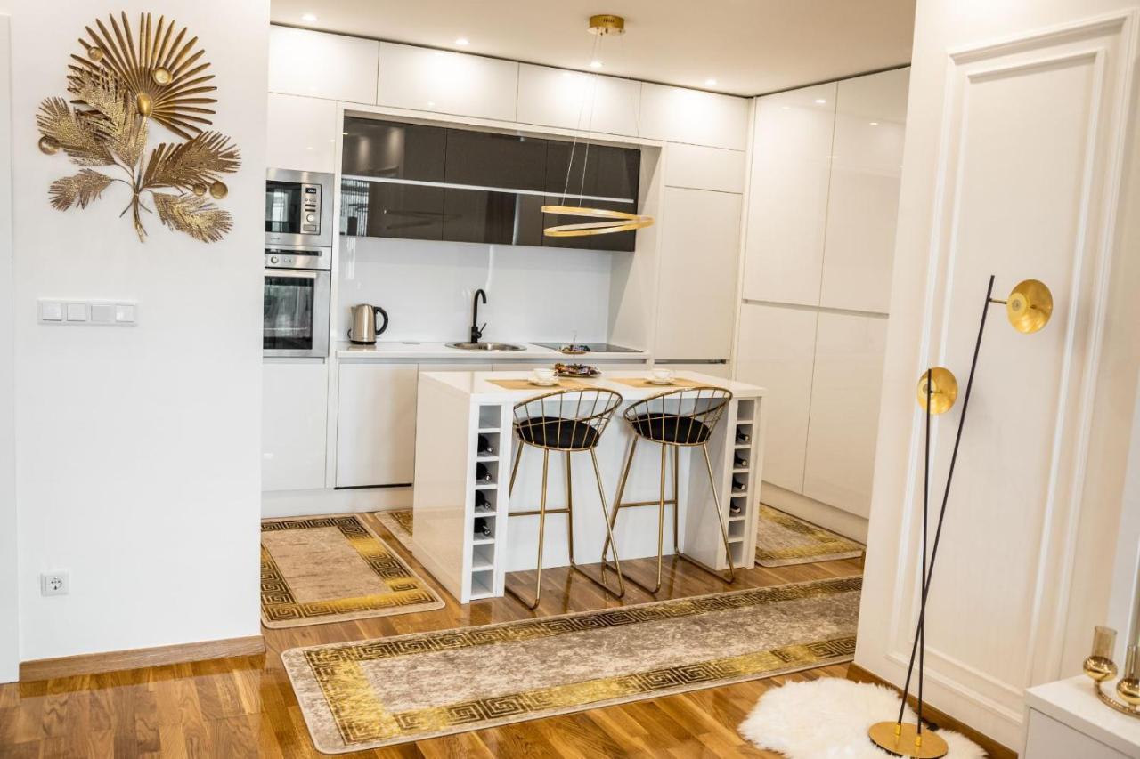 Luxury Apartment Karic Free Parking 图兹拉 外观 照片
